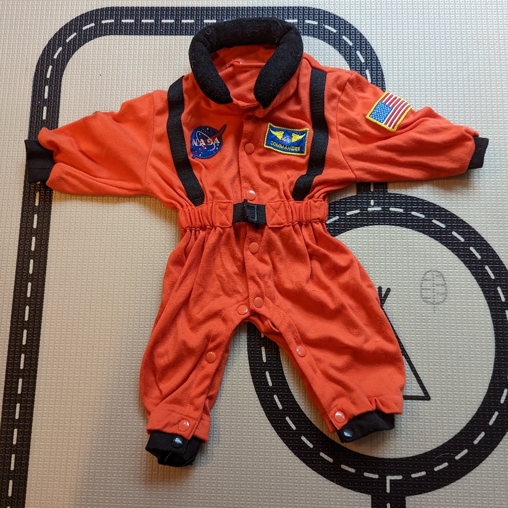 Baby halloween astronaut outfit
